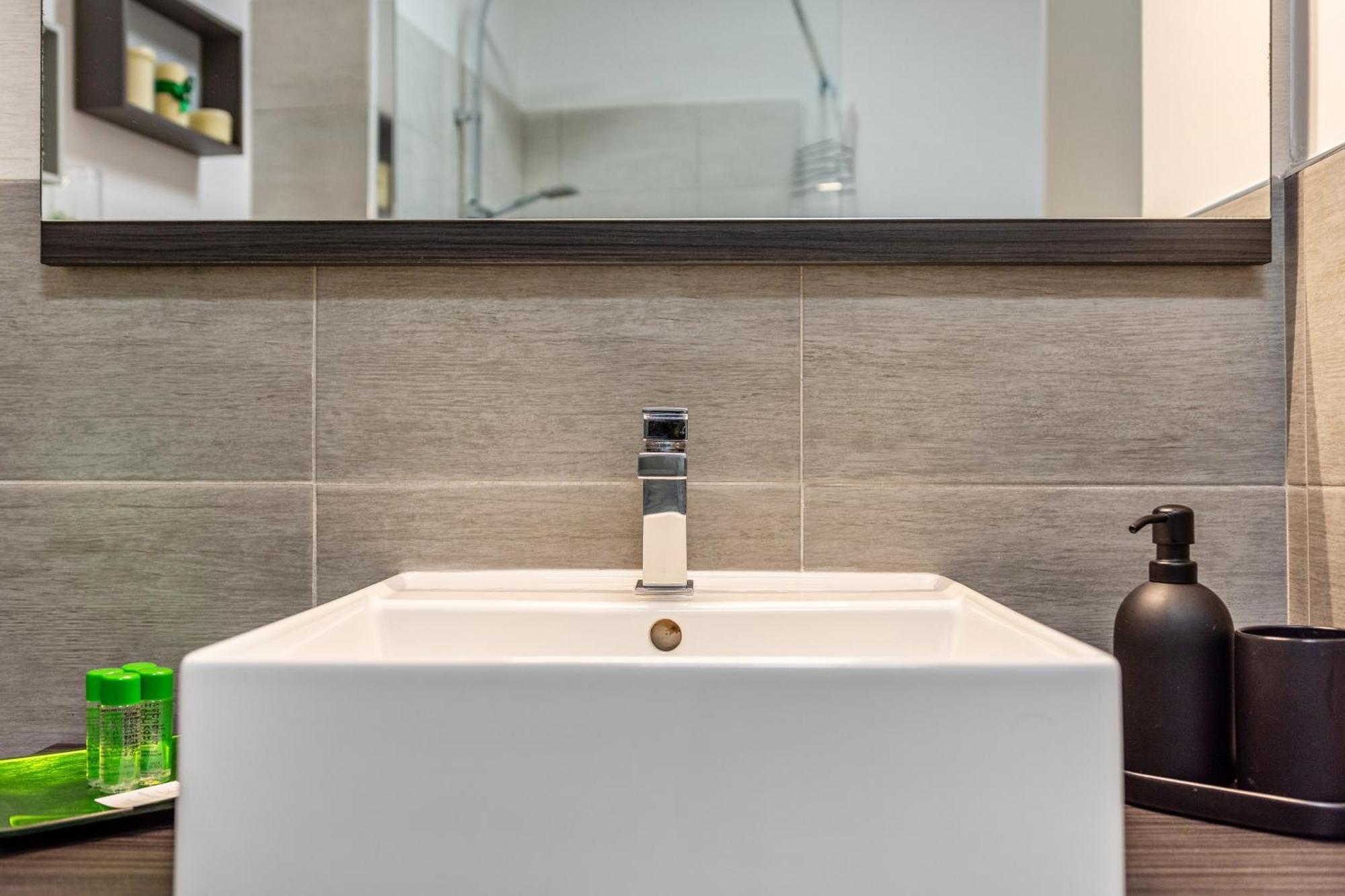 The Smart Flat Apartment Bolzano Exterior foto